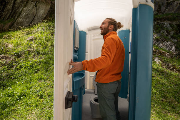 Best Wedding porta potty rental  in Raymond, WA