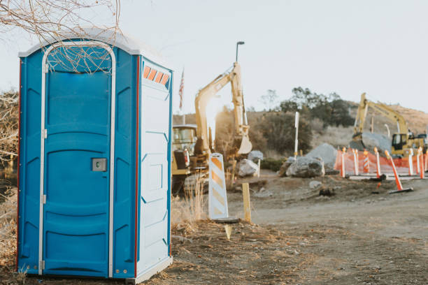 Best Temporary restroom rental  in Raymond, WA